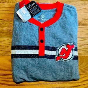 New Jersey Devils Men’s Long Sleeve Shirt Fanatics Brand Medium NWT NHL Hockey